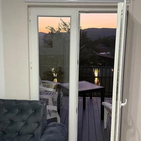度假居 Vikend House Village *