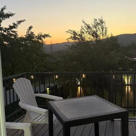 Vakantiehuis Vikend House Village